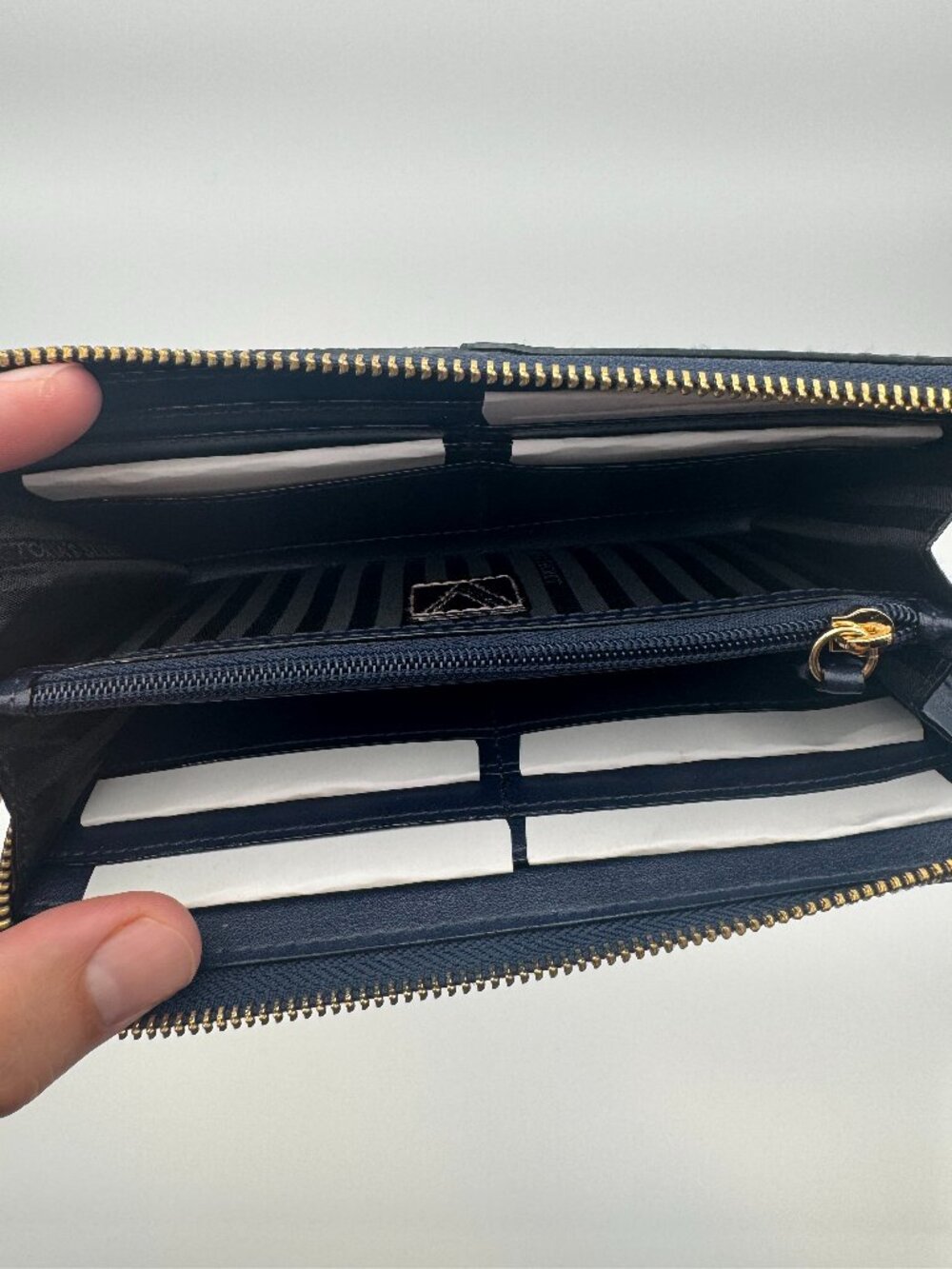 Victoria's Secret Long Wallet - Picture 3 of 4